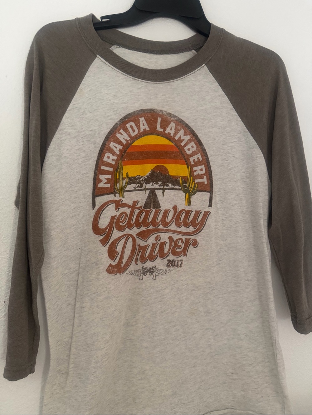 Getaway Driver Raglan Shirt - Taupe/Heather White